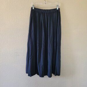 CP Shades Midi Ultra Skirt Black Lightweight Pleated Pocket Skirt